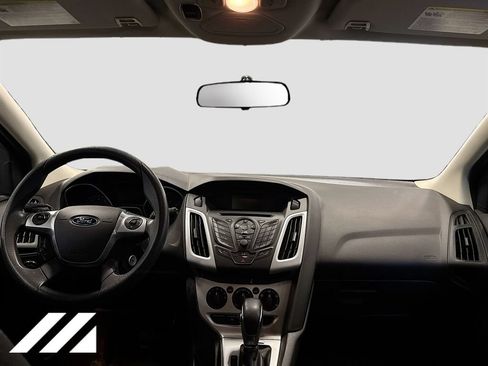 Used 2014 Ford Focus SE FWD image 30