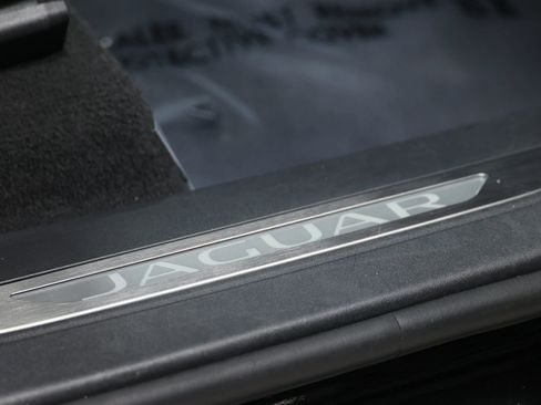 Used 2021 Jaguar F-PACE SVR image 80