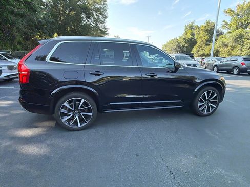 Used 2022 Volvo XC90 T6 Momentum w/ Climate Package AWD/4WD image 17