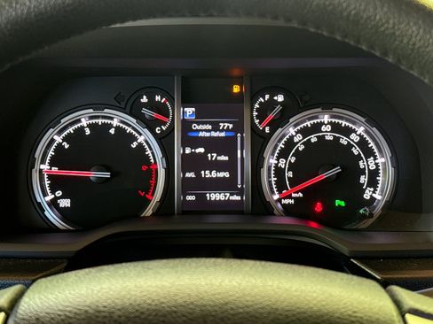 Used 2023 Toyota 4Runner Limited AWD/4WD image 33