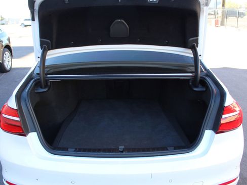 Used 2019 BMW 740i w/ Cold Weather Package RWD image 22