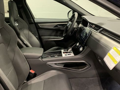 New 2026 Jaguar F-PACE R-Dynamic S image 14