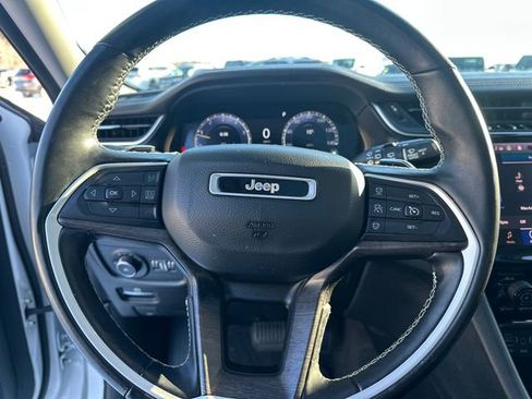 Used 2022 Jeep Grand Cherokee L Limited image 31