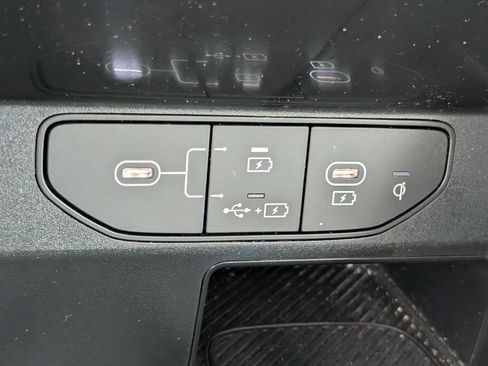Used 2024 Kia Sorento S FWD image 27
