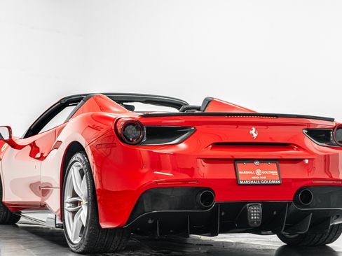 Used 2017 Ferrari 488 Spider RWD image 7