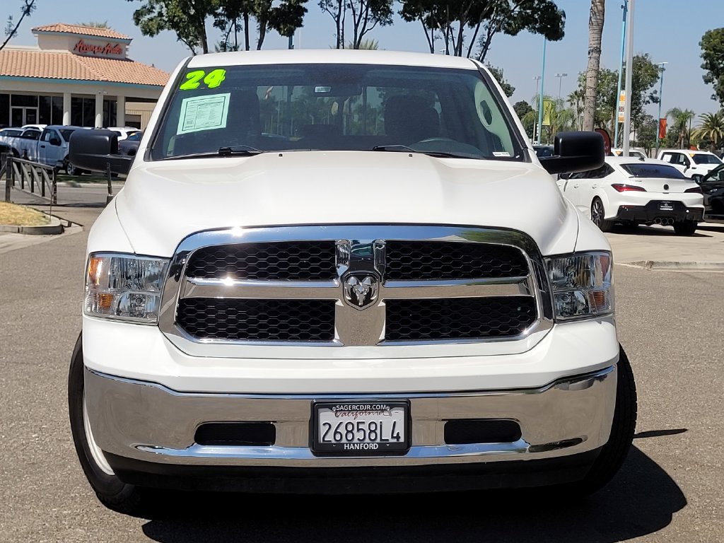 Used 2024 RAM 1500 Classic SLT AWD/4WD image 3