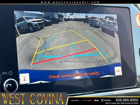 Used 2025 Toyota Camry LE FWD image 28