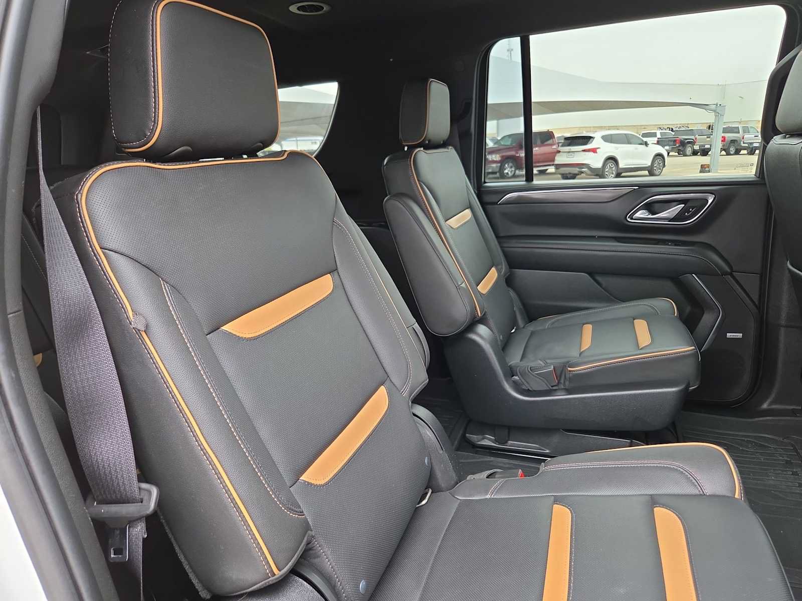 Used 2021 GMC Yukon XL AT4 AWD/4WD image 17
