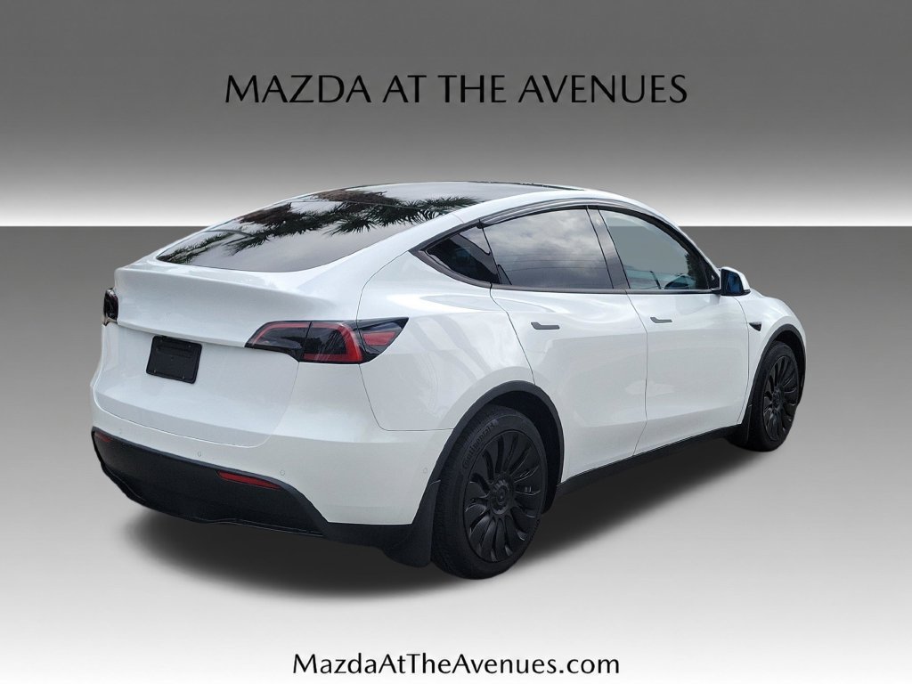 Used 2022 Tesla Model Y Long Range AWD/4WD image 4