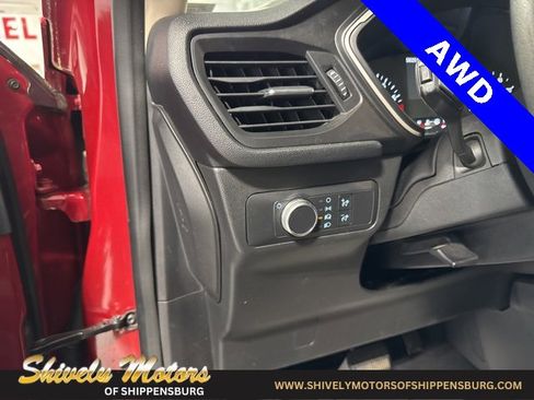 Used 2020 Ford Escape SE image 15