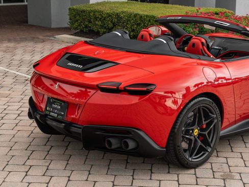 Used 2024 Ferrari Roma Spider image 3