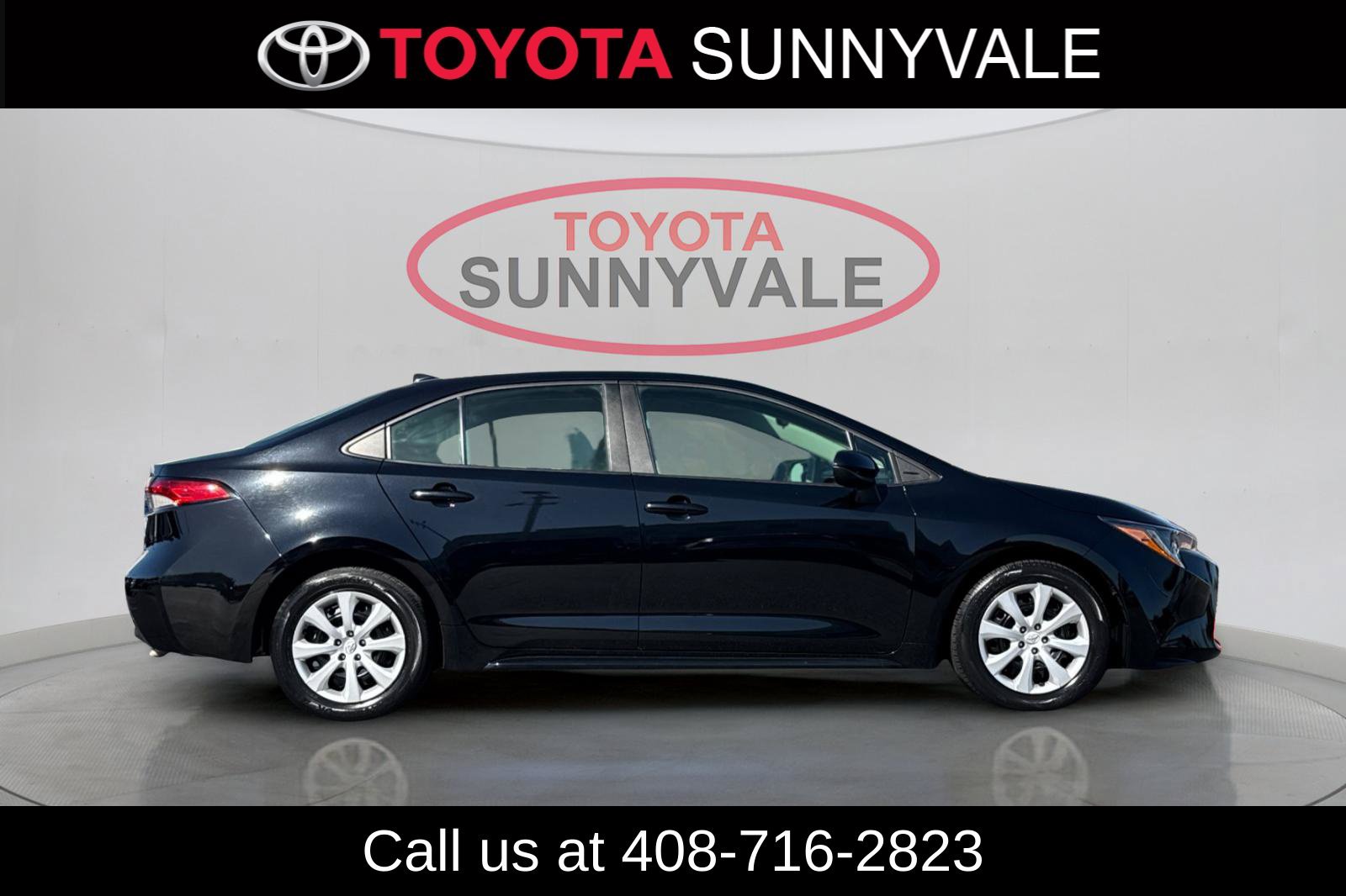Used 2024 Toyota Corolla LE FWD image 9