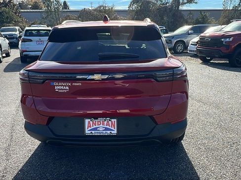 New 2026 Chevrolet Equinox EV LT image 6