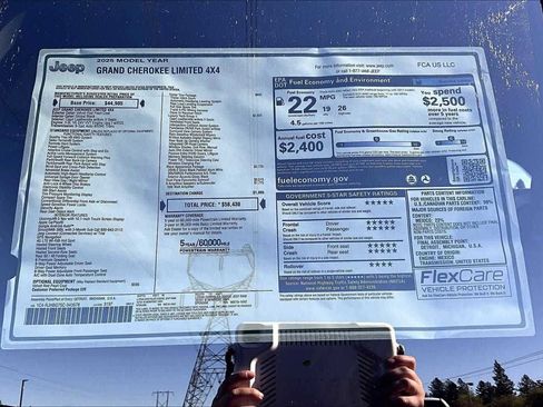 New 2025 Jeep Grand Cherokee Limited w/ Luxury Tech Group II image 26