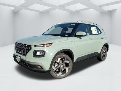 New 2025 Hyundai Venue SEL