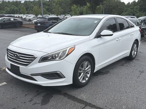 Used 2016 Hyundai Sonata SE FWD image 3