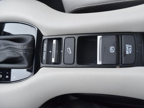 Certified 2023 Honda HR-V LX image 22