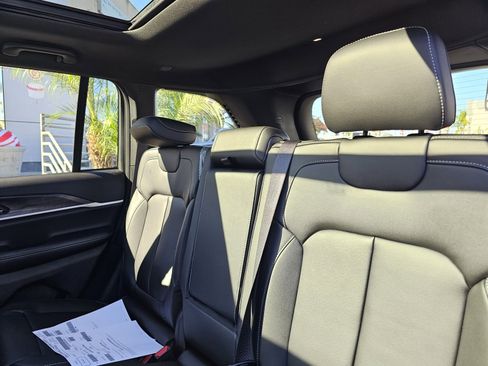 New 2025 Jeep Grand Cherokee Limited image 26