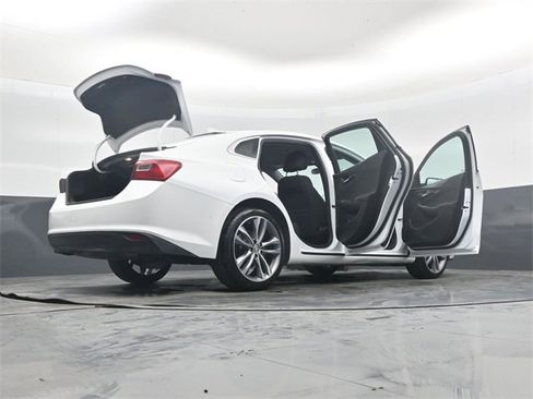 Used 2023 Chevrolet Malibu LT image 53