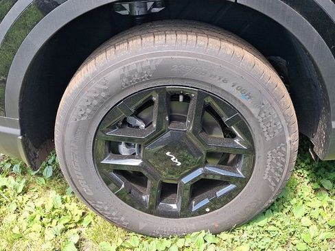 New 2027 Kia Telluride LX FWD image 4