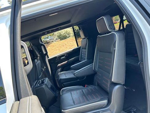 Used 2025 GMC Yukon XL AT4 Ultimate w/ LPO, AT4 Appearance Package AWD/4WD image 45
