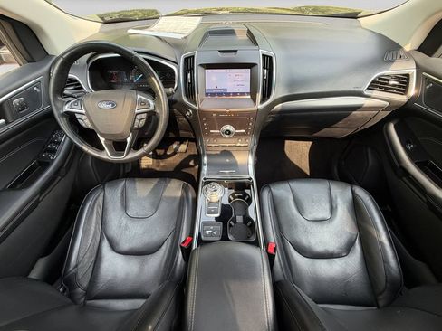 Used 2020 Ford Edge Titanium w/ Equipment Group 301A AWD/4WD image 15