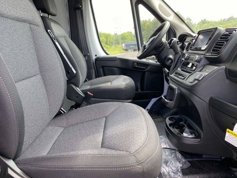 New 2026 RAM ProMaster 2500 w/ Convenience Group FWD image 6
