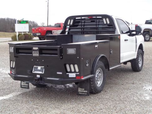 Used 2024 Ford F250 XL w/ XL Off-Road Package image 6