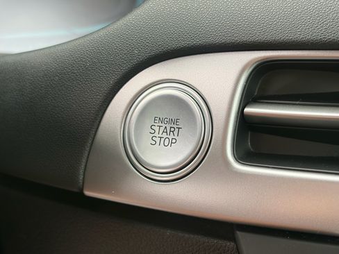 Used 2025 Hyundai Palisade SEL FWD image 24
