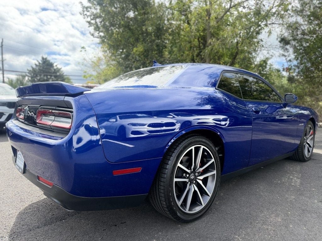 Used 2022 Dodge Challenger R/T w/ Plus Package RWD image 3