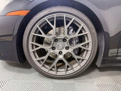 Certified 2024 Porsche 911 Carrera T RWD image 11