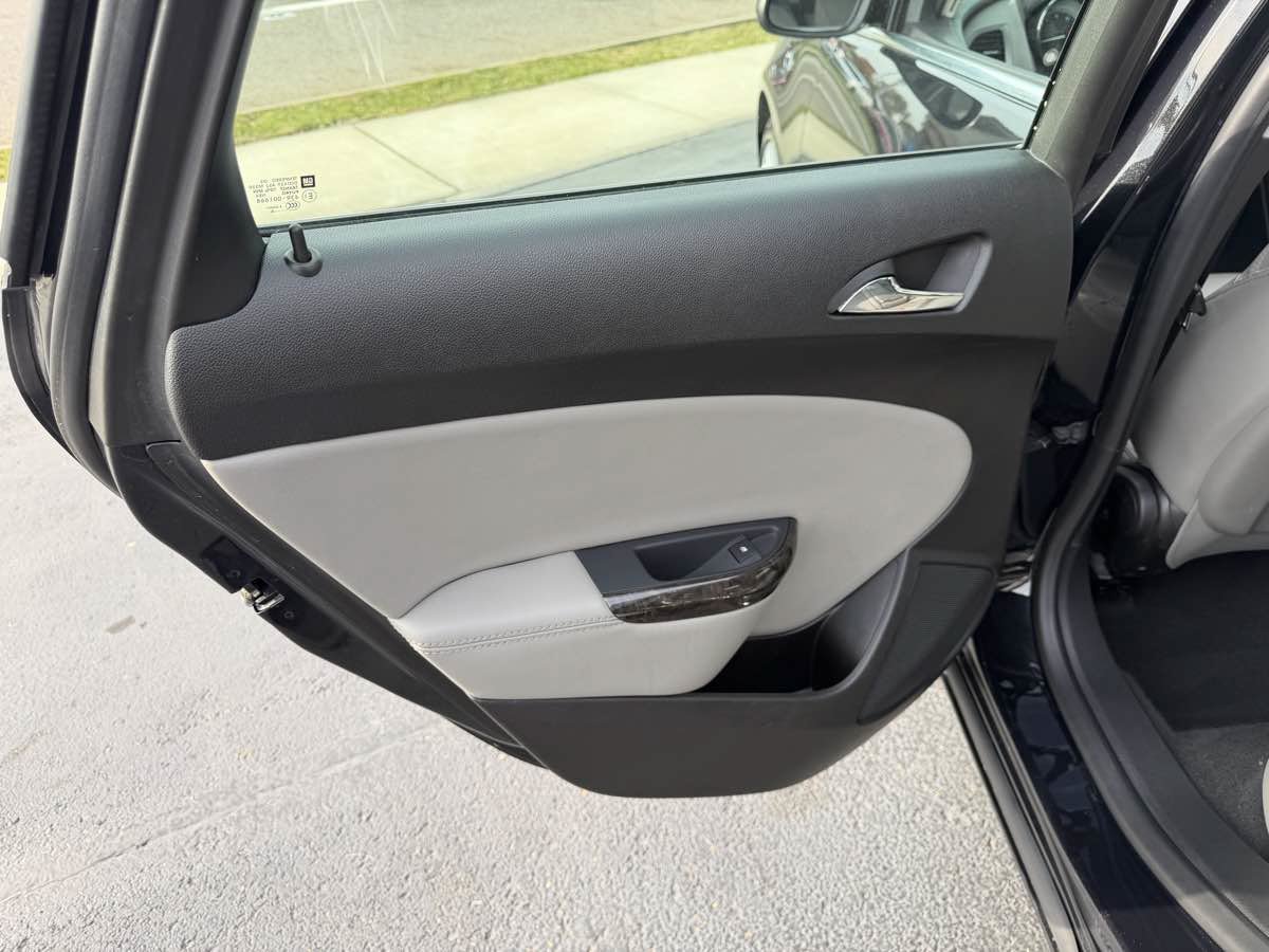 Used 2014 Buick Verano FWD image 14