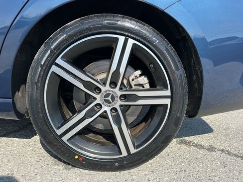 Used 2023 Mercedes-Benz CLA 250 4MATIC image 29