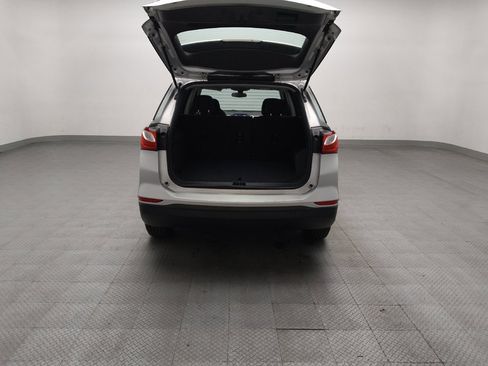 Used 2019 Chevrolet Equinox LS FWD image 29