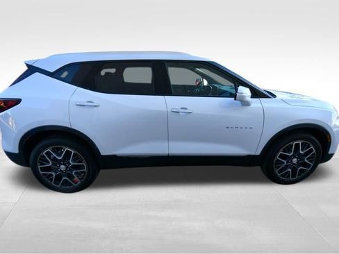 Used 2025 Chevrolet Blazer Premier w/ Driver Confidence II Package image 15