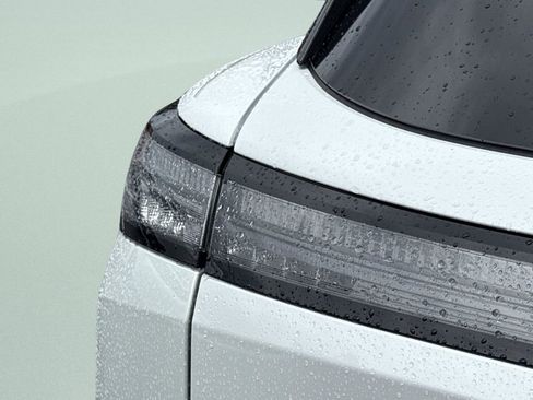 Certified 2025 Nissan Murano SV FWD image 41