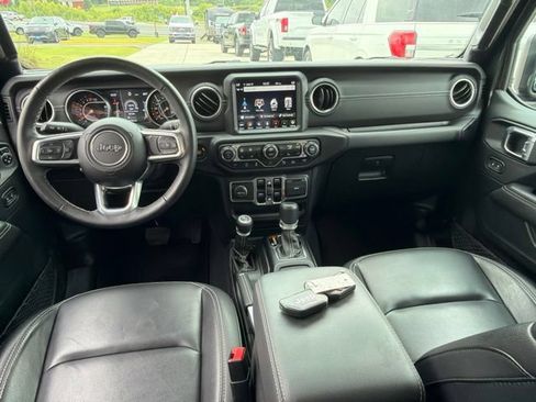 Used 2021 Jeep Gladiator Overland w/ Popular Equipment Package AWD/4WD image 16