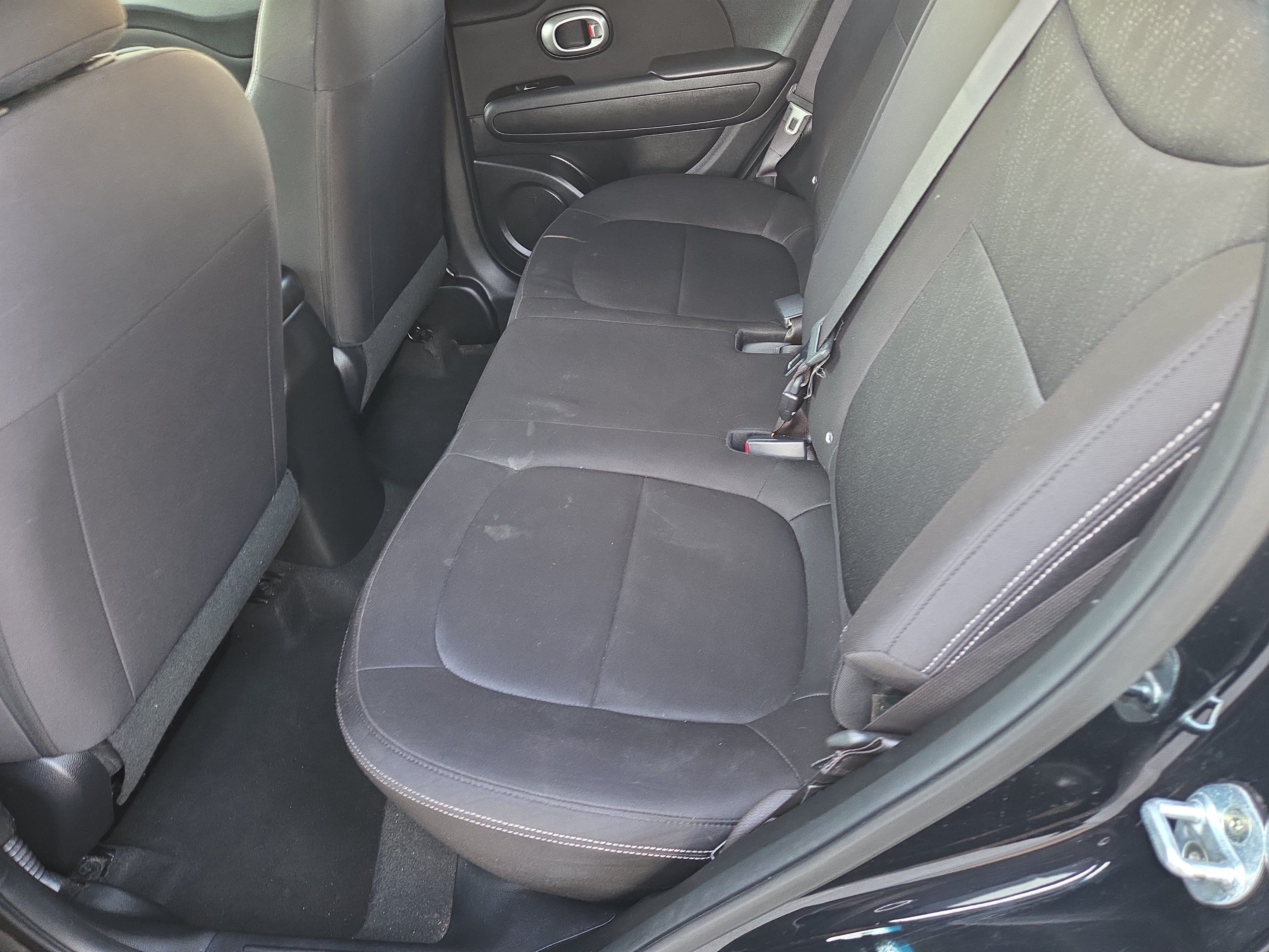 Used 2018 Kia Soul w/ Convenience Package FWD image 12