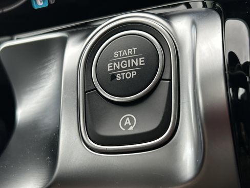 New 2026 Mercedes-Benz GLB 250 image 27