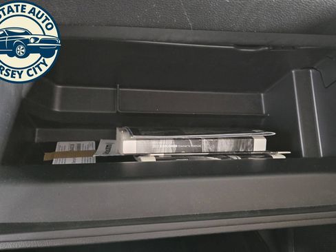 Used 2021 Ford Explorer Limited w/ Equipment Group 301A AWD/4WD image 25