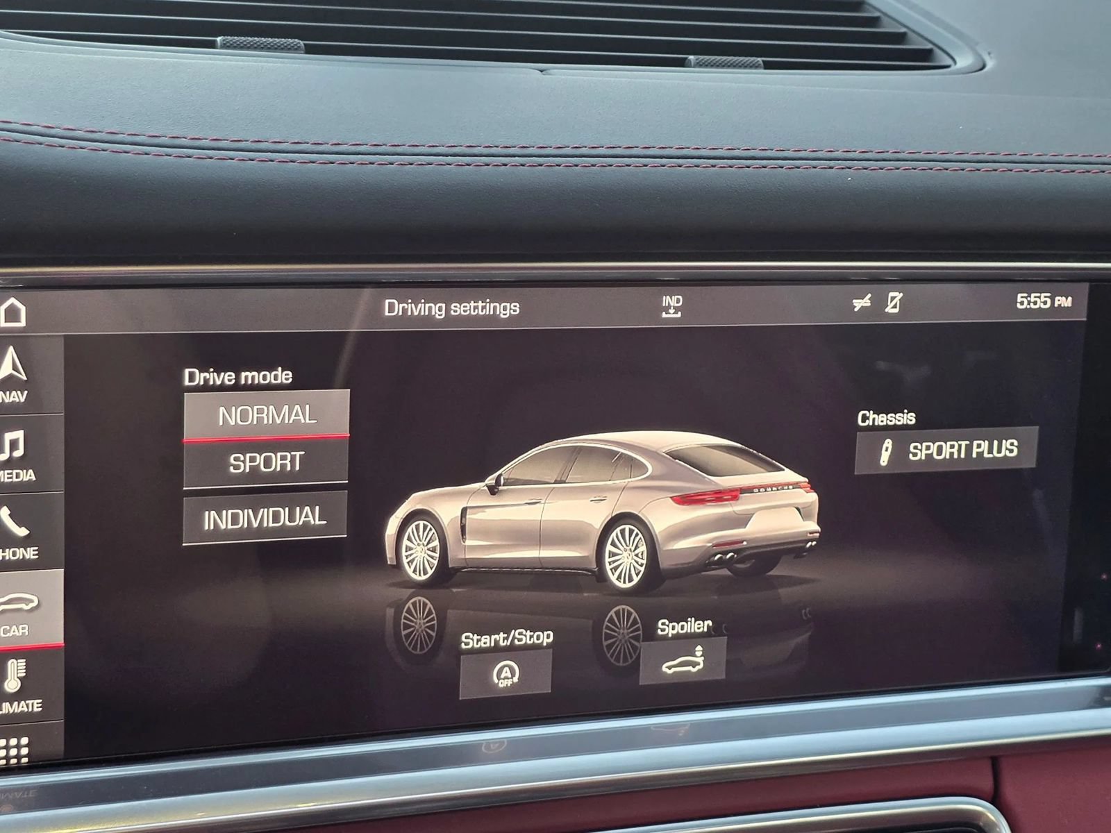 Used 2019 Porsche Panamera 4 AWD/4WD image 41