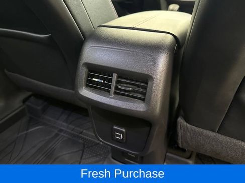 Used 2023 Chevrolet Equinox RS FWD image 13