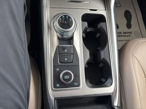 Certified 2023 Ford Explorer XLT w/ Equipment Group 202A image 34