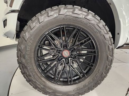 Used 2023 Ford F150 Raptor AWD/4WD image 8