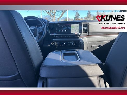 Used 2025 GMC Sierra 1500 SLT image 36
