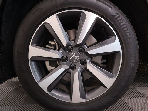 Certified 2023 Honda Pilot Touring image 32