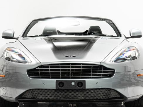 Used 2014 Aston Martin DB9 Volante image 4
