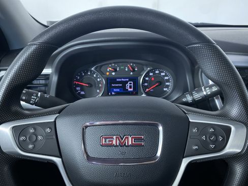 Certified 2023 GMC Acadia SLE w/ Driver Convenience Package AWD/4WD image 5