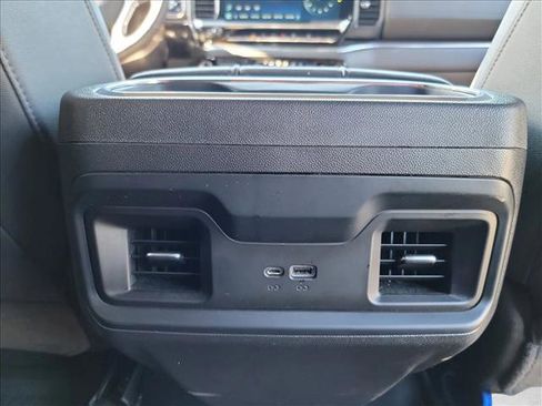 Used 2023 Chevrolet Silverado 1500 LT Trail Boss w/ Convenience Package II AWD/4WD image 17