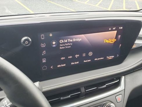 Certified 2024 Buick Envista Preferred w/ Convenience I Package image 29